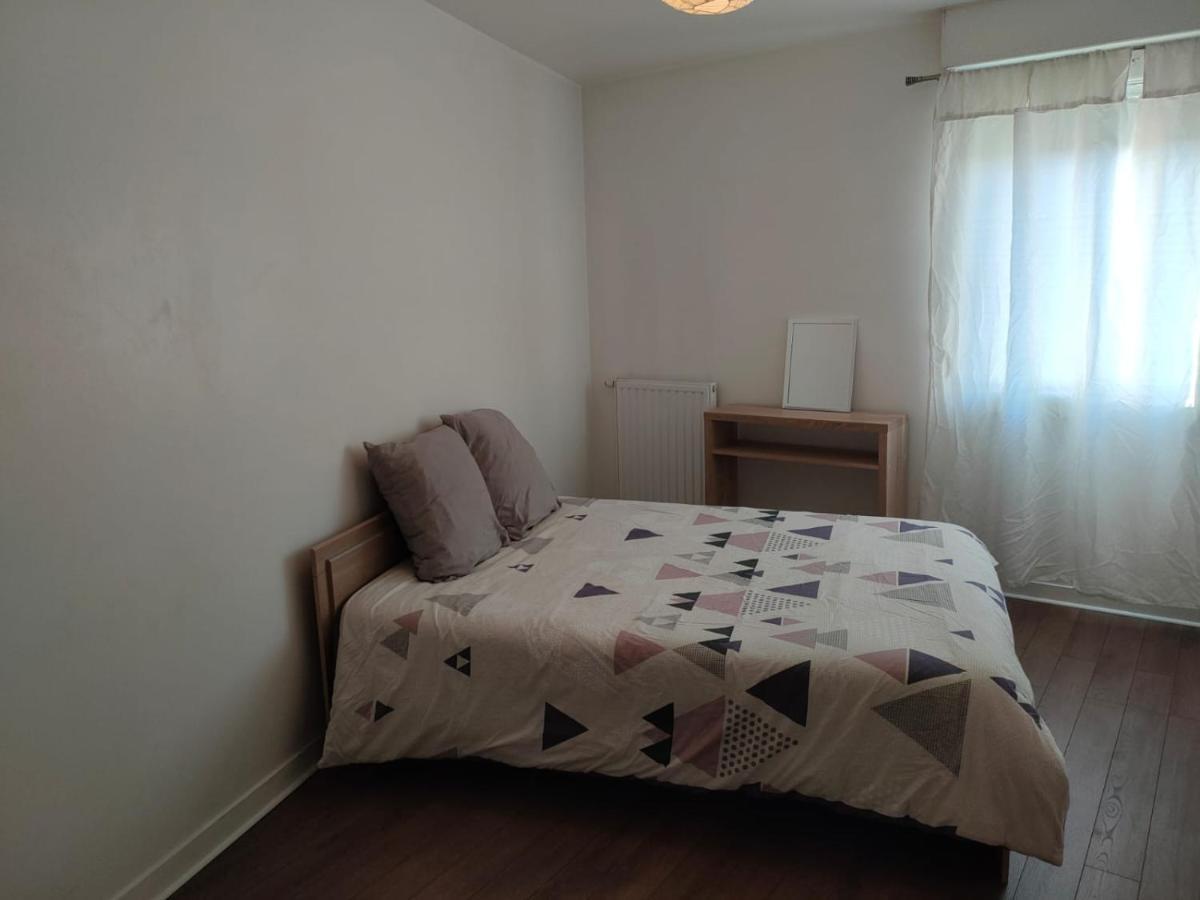 Boissy Gare Rer A Appartement 1 A 3 Chambres Au Choix מראה חיצוני תמונה