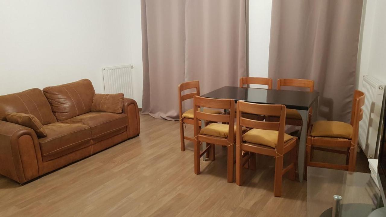Boissy Gare Rer A Appartement 1 A 3 Chambres Au Choix מראה חיצוני תמונה