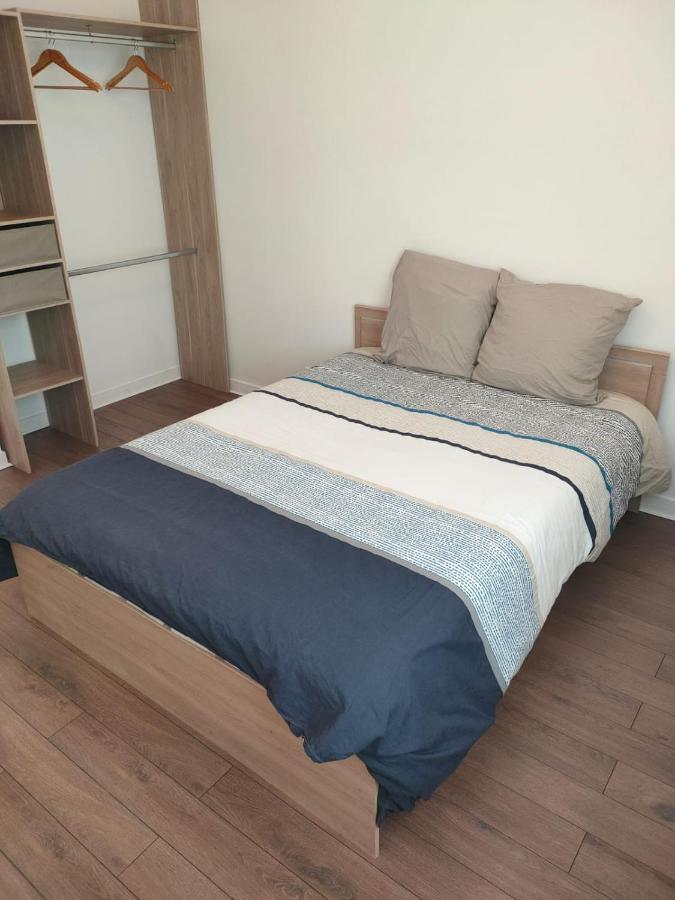 Boissy Gare Rer A Appartement 1 A 3 Chambres Au Choix מראה חיצוני תמונה