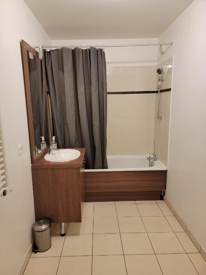 Boissy Gare Rer A Appartement 1 A 3 Chambres Au Choix מראה חיצוני תמונה
